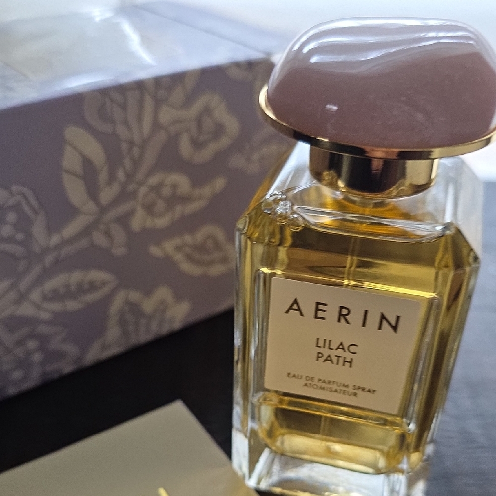 AERIN Lilac Path Eau de Parfum - Lavender and Cream - Picture 5 of 5